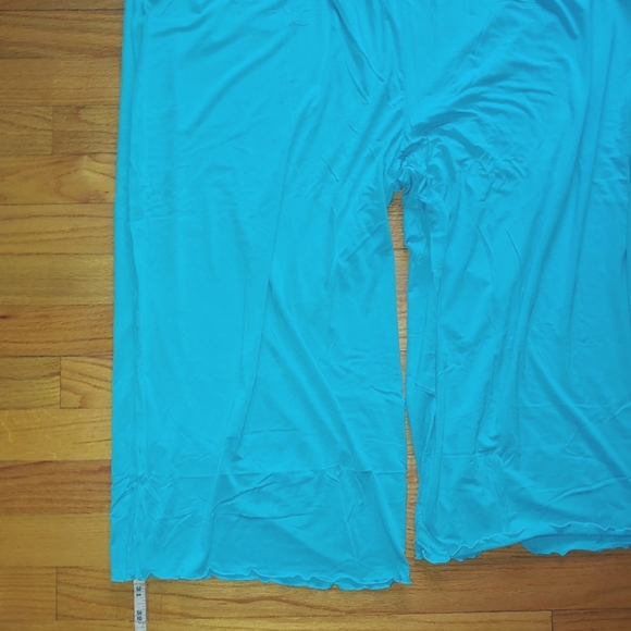 Turquoise Blue Bamboo Pajamas Ruffle Set Short Sleeve Capri Bottoms Womens 4X - Picture 12 of 13